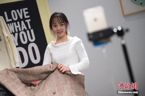 网络女主播 为啥消费,揭秘网络女主播消费背后的秘密与动机